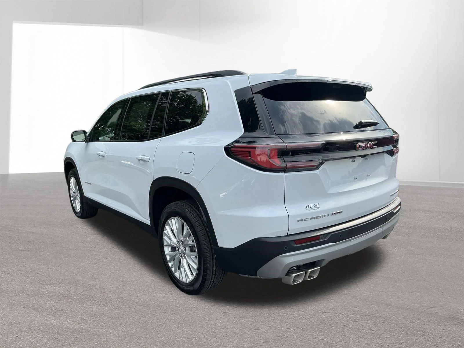 New 2026 Glacier White Tricoat GMC Elevation image 5