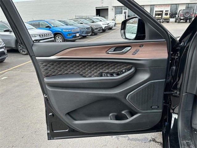 2024 Jeep Grand Cherokee Summit - Photo 33