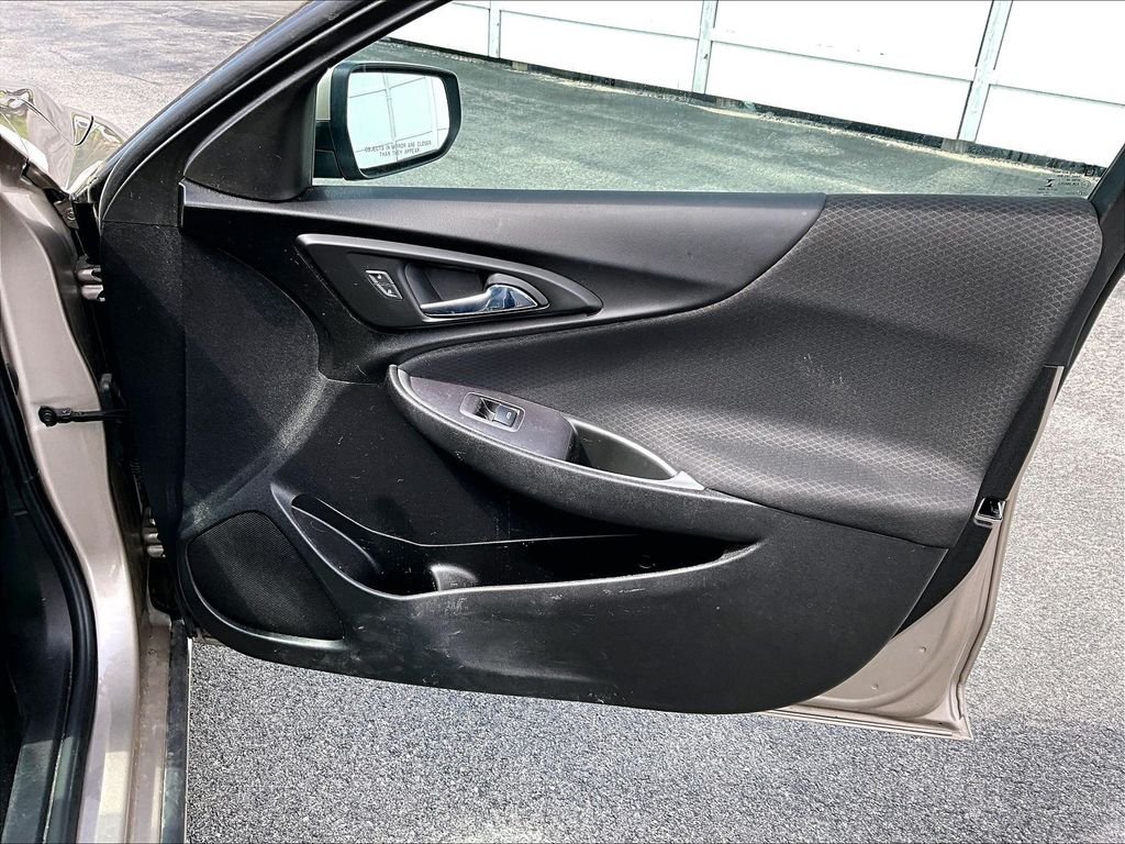 Used 2023 Mineral Gray Metallic Chevrolet LT image 12
