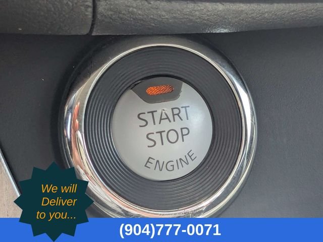 Used 2016 Silver Nissan SV image 33