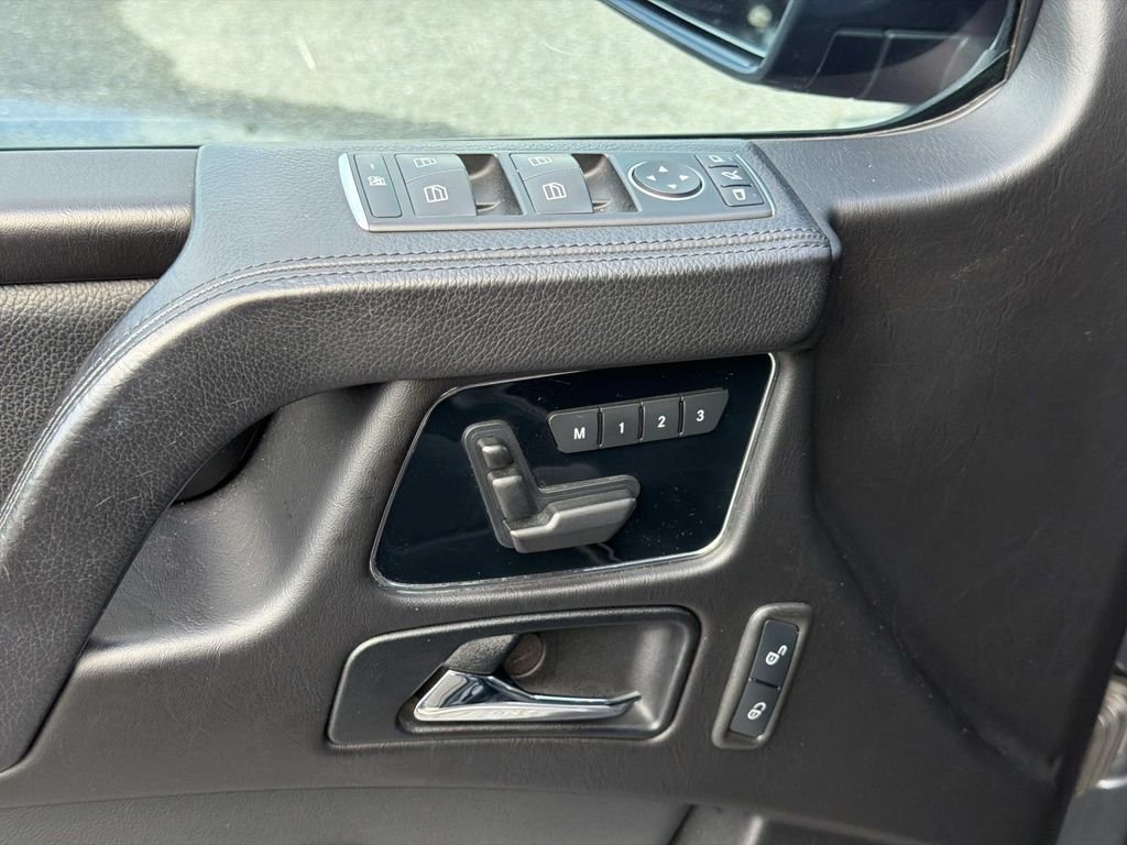Used 2017 Gray Mercedes-Benz G 550 image 20