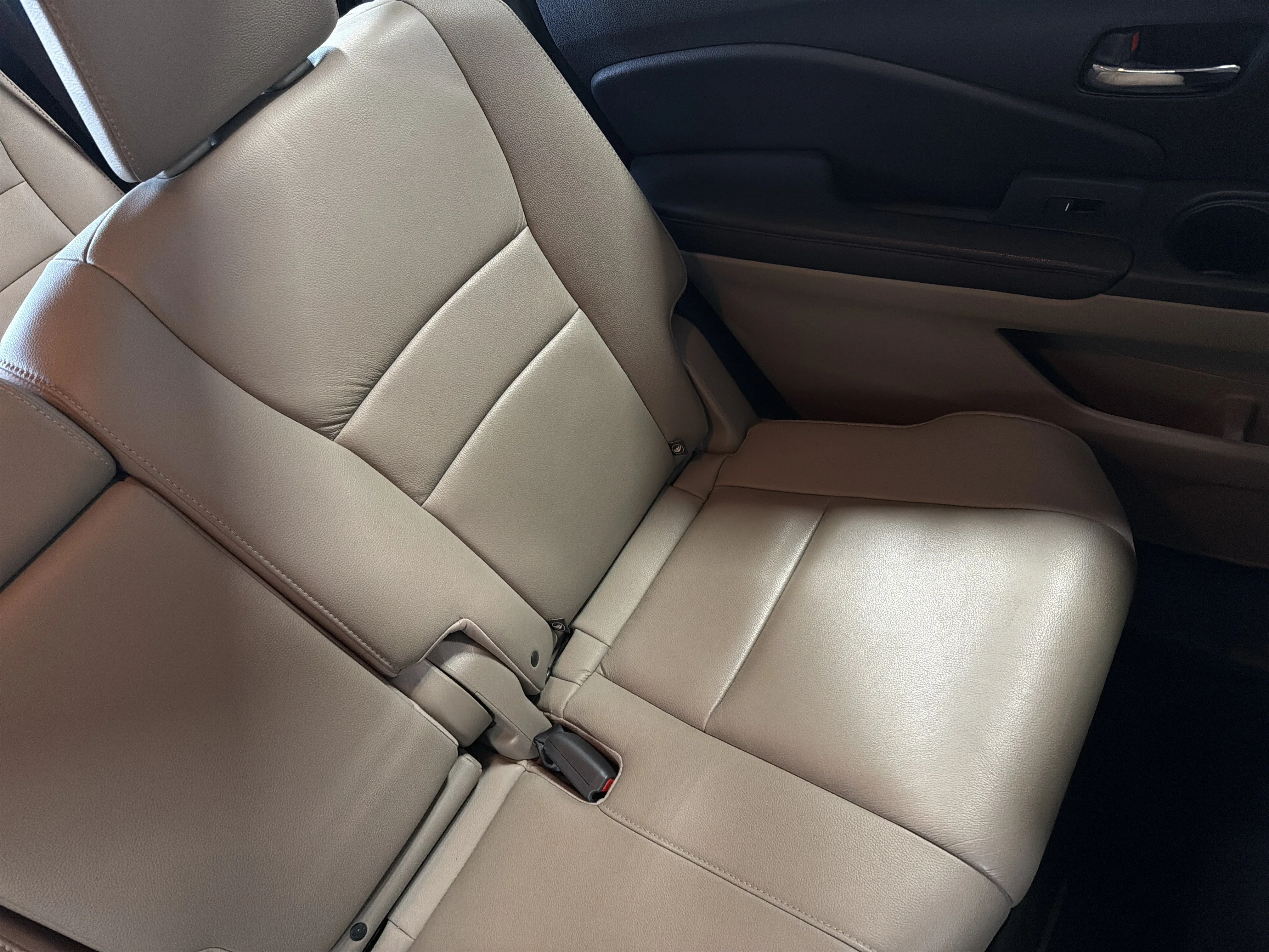 Used 2016 White Honda EX-L image 14