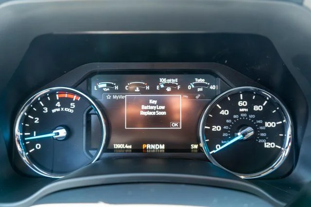 Used 2022 White Ford Lariat image 25