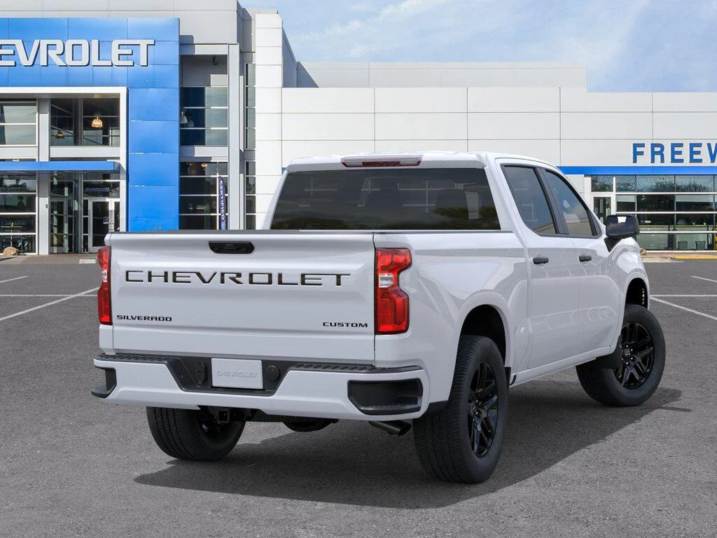 New 2026 Summit White Chevrolet Custom image 4