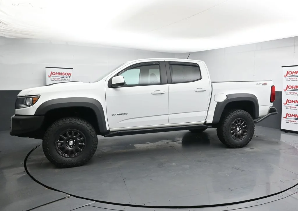 Used 2019 White Chevrolet ZR2 image 4