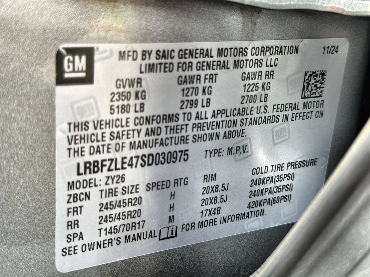 Used 2025 Moonstone Gray Metallic Buick Sport Touring image 29