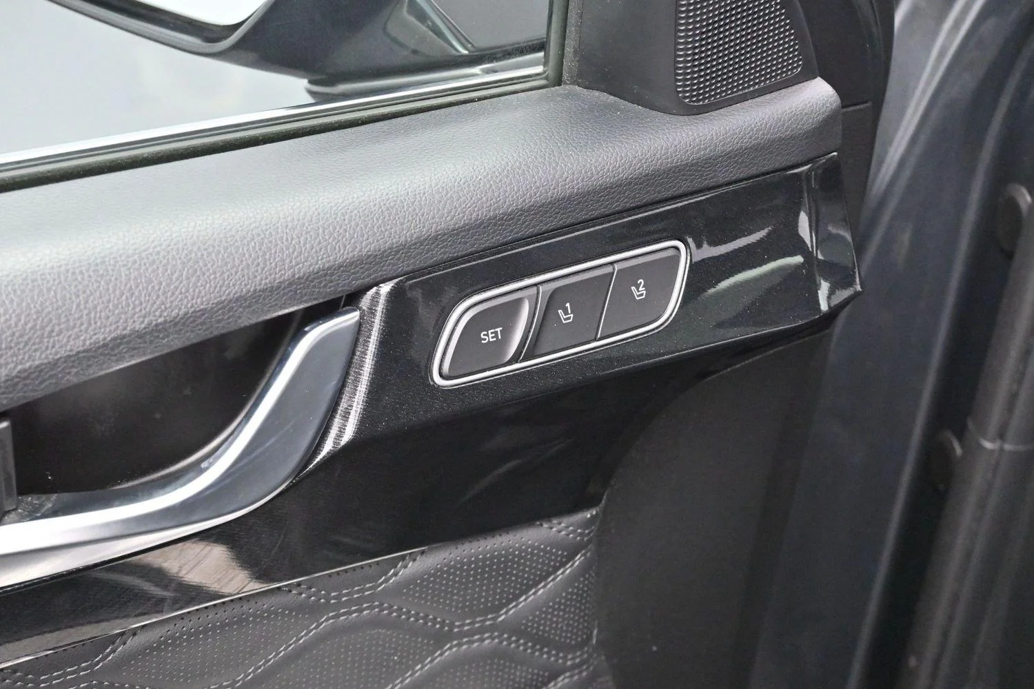 Used 2021 Steel Graphite Hyundai Calligraphy image 10