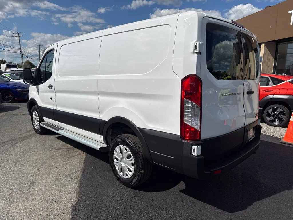 Used 2025 White Ford Base image 7