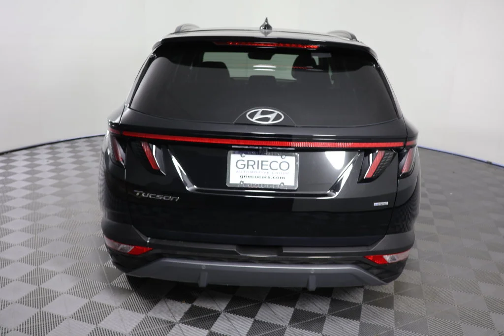 Used 2024 Black Pearl Hyundai Limited image 7