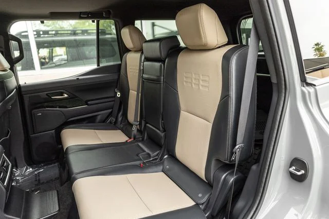 Used 2025 Incognito Lexus 550 Overtrail+ image 12