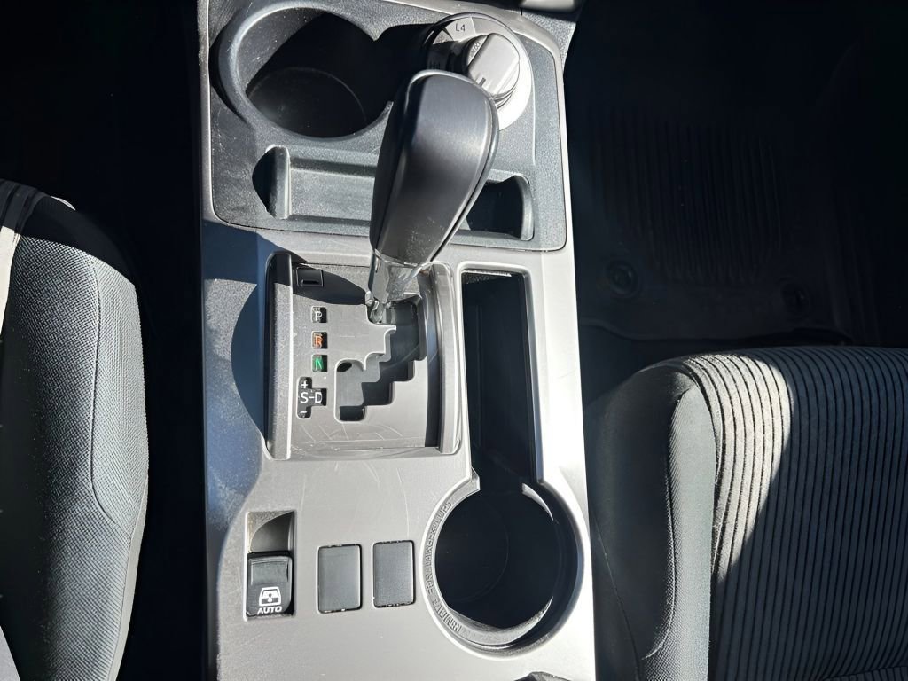 Used 2023 Ice Toyota SR5 image 27
