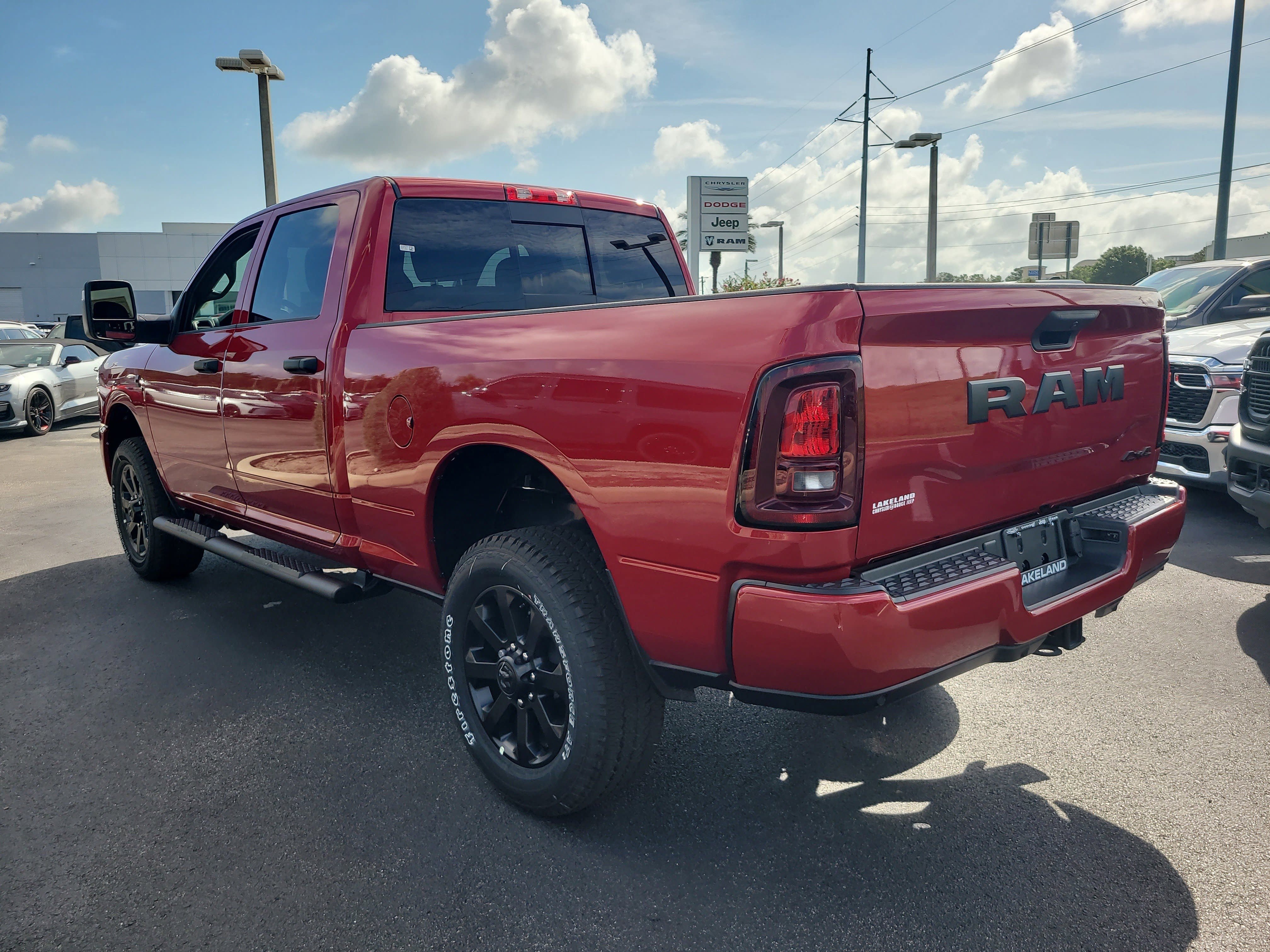 New 2026 Molten Red Pearl-Coat Exterior Paint RAM Black Express image 8