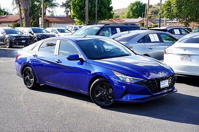 Used 2021 Blue Hyundai SEL image 2