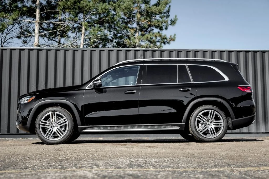 New 2026 Obsidian Black Metallic Mercedes-Benz GLS 450 image 3