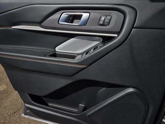 New 2026 Carbonized Gray Metallic Ford Tremor® image 46
