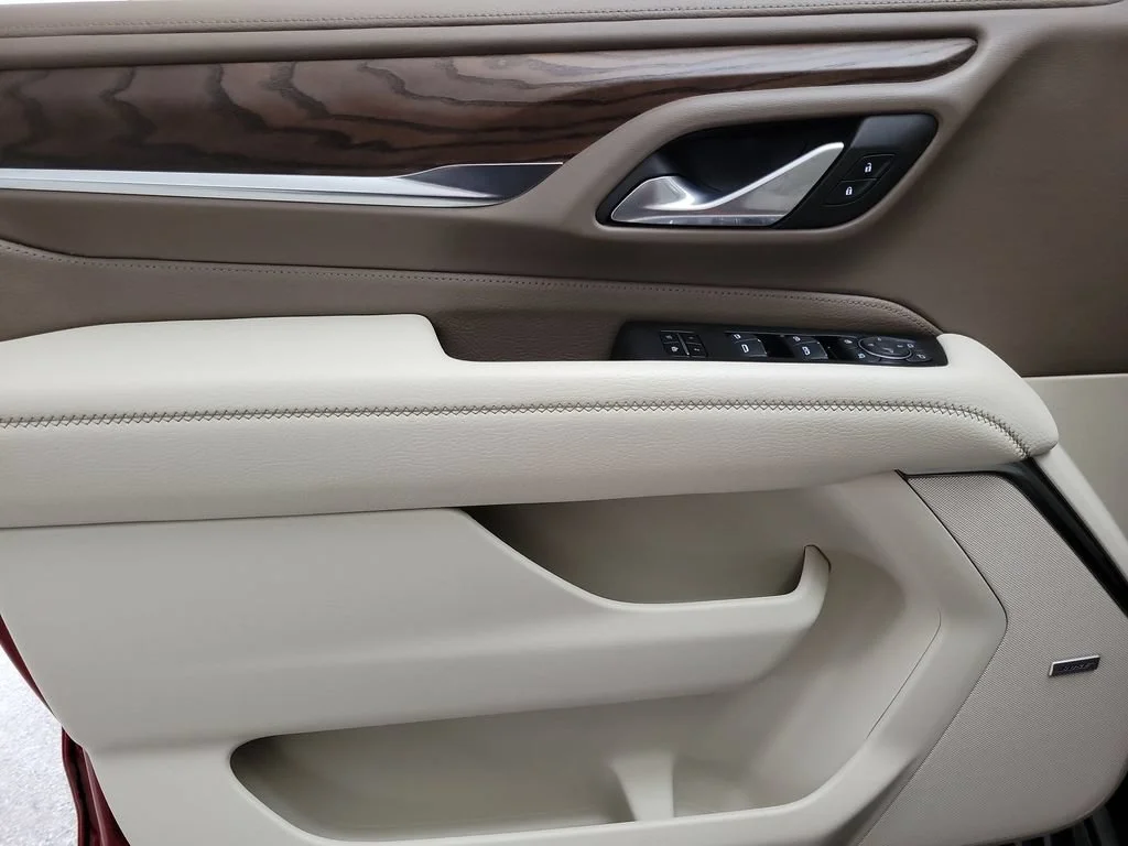 2024 GMC Yukon Denali - Photo 23