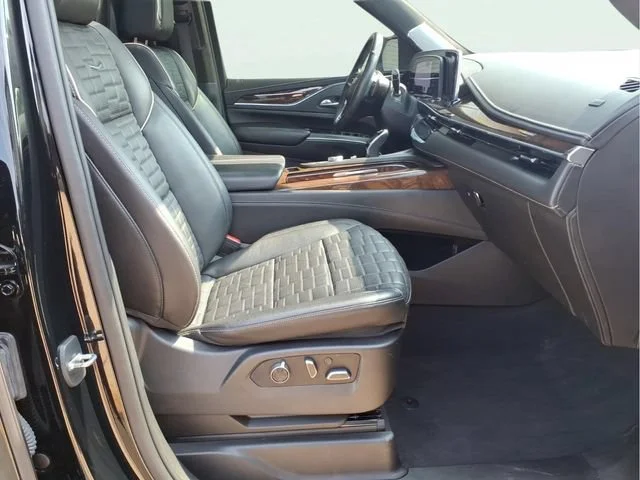 Used 2021 BLACK RAVEN Cadillac Sport Platinum image 24