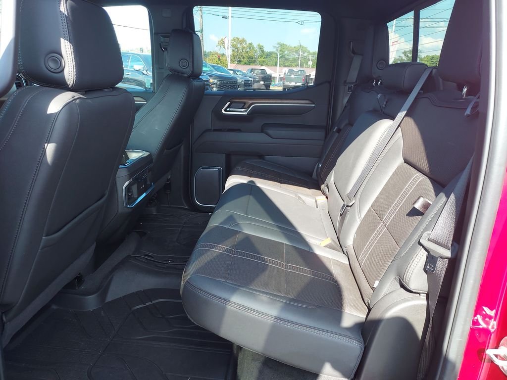Used 2025 Red Chevrolet High Country image 22