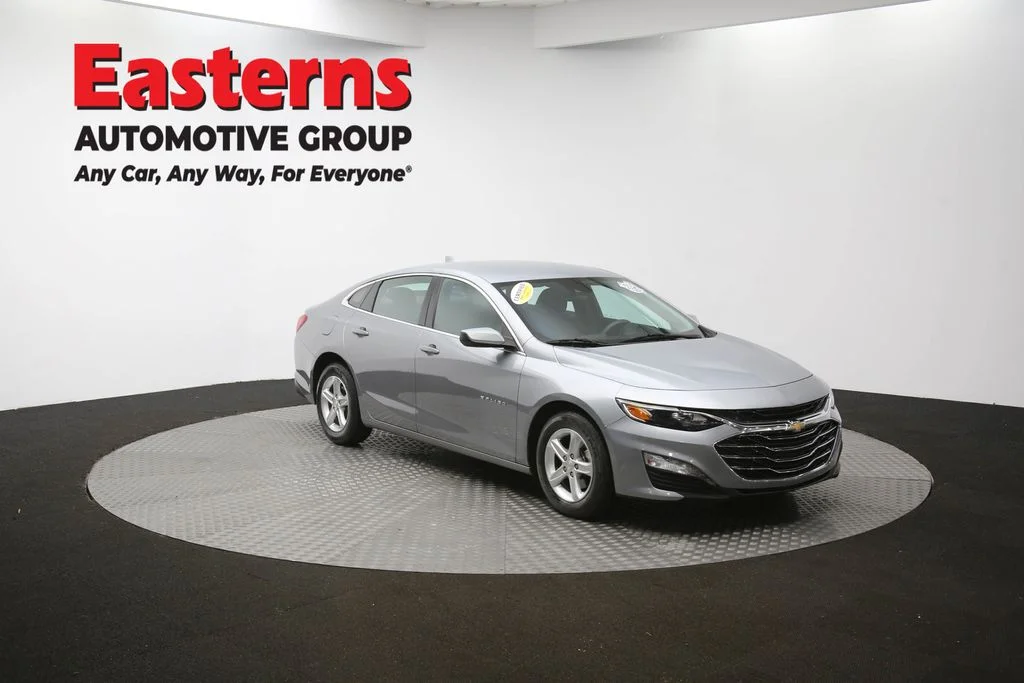 Used 2023 Gray Chevrolet LT image 48