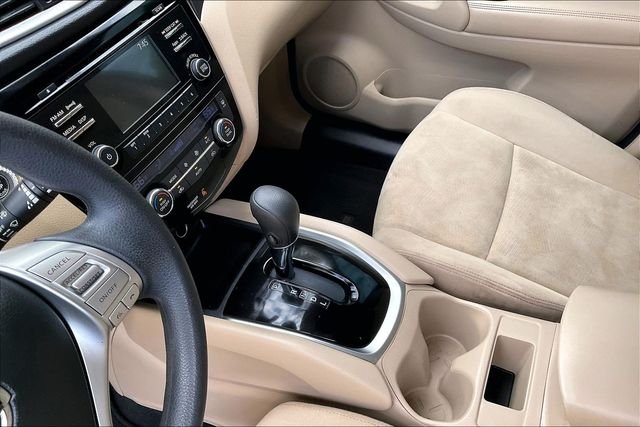 Used 2016 Black Nissan SV image 13