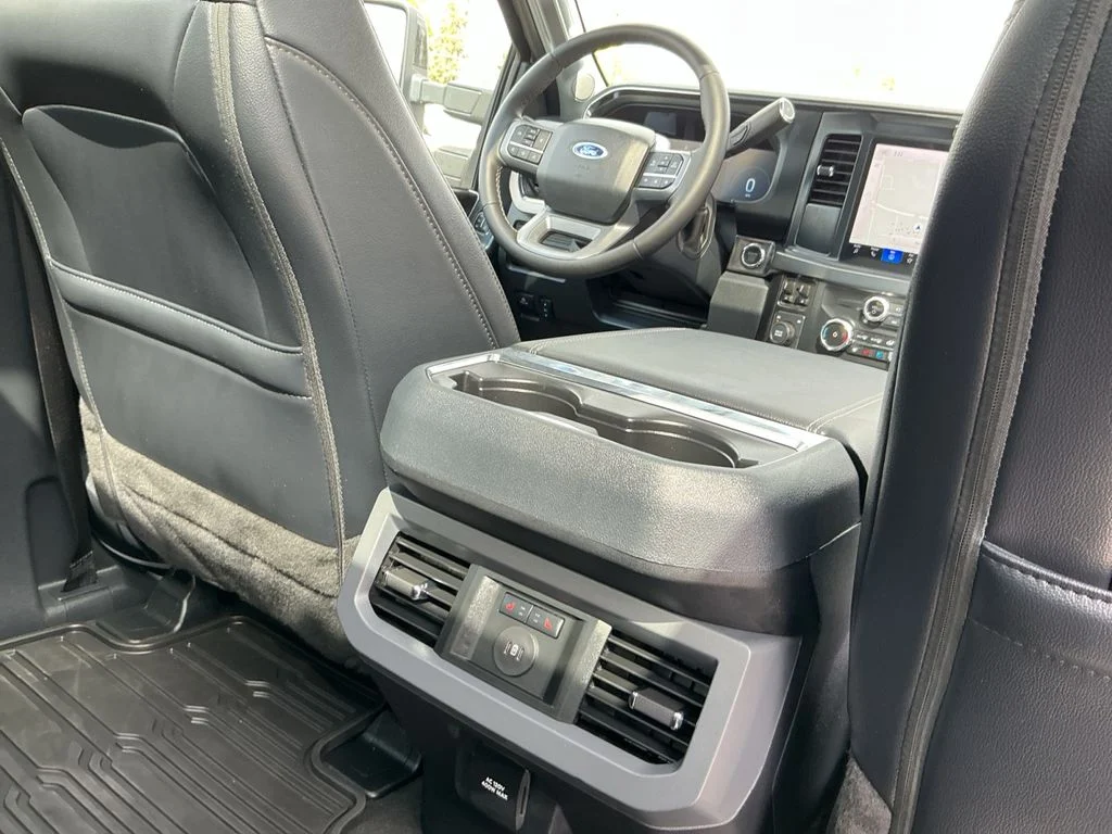Used 2025 White Ford Lariat image 18