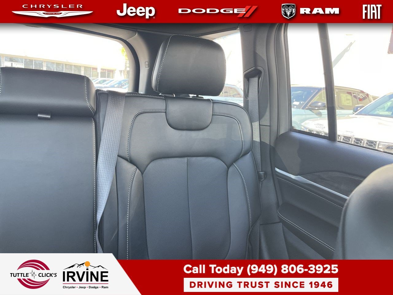 New 2027 High-Gloss Black Paint Jeep Limited Reserve image 6