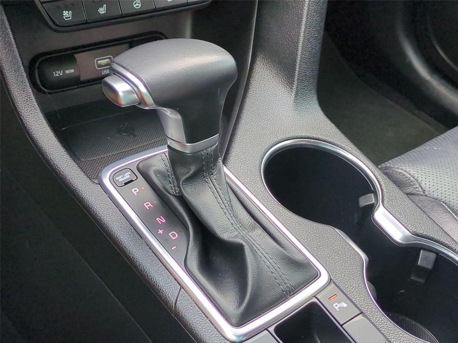 Used 2022 Snow White Pearl Kia EX image 30