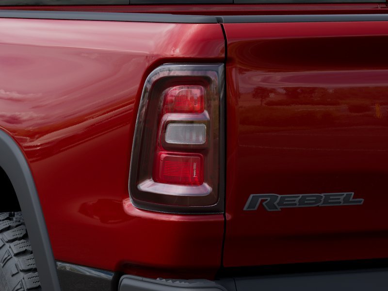 New 2026 Molten Red Pearl-Coat Exterior Paint RAM Rebel image 35