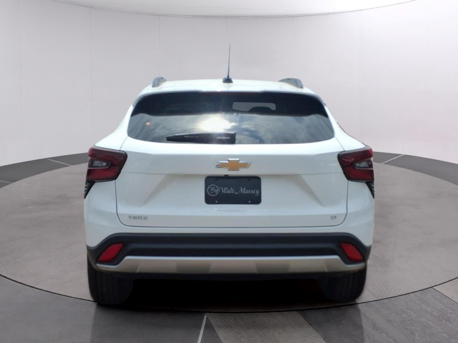New 2026 Summit White Chevrolet LT image 4