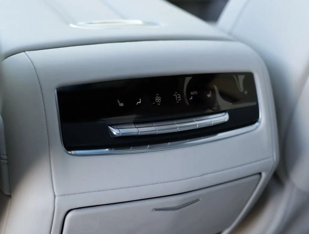 2026 Cadillac Escalade Platinum Sport - Photo 40