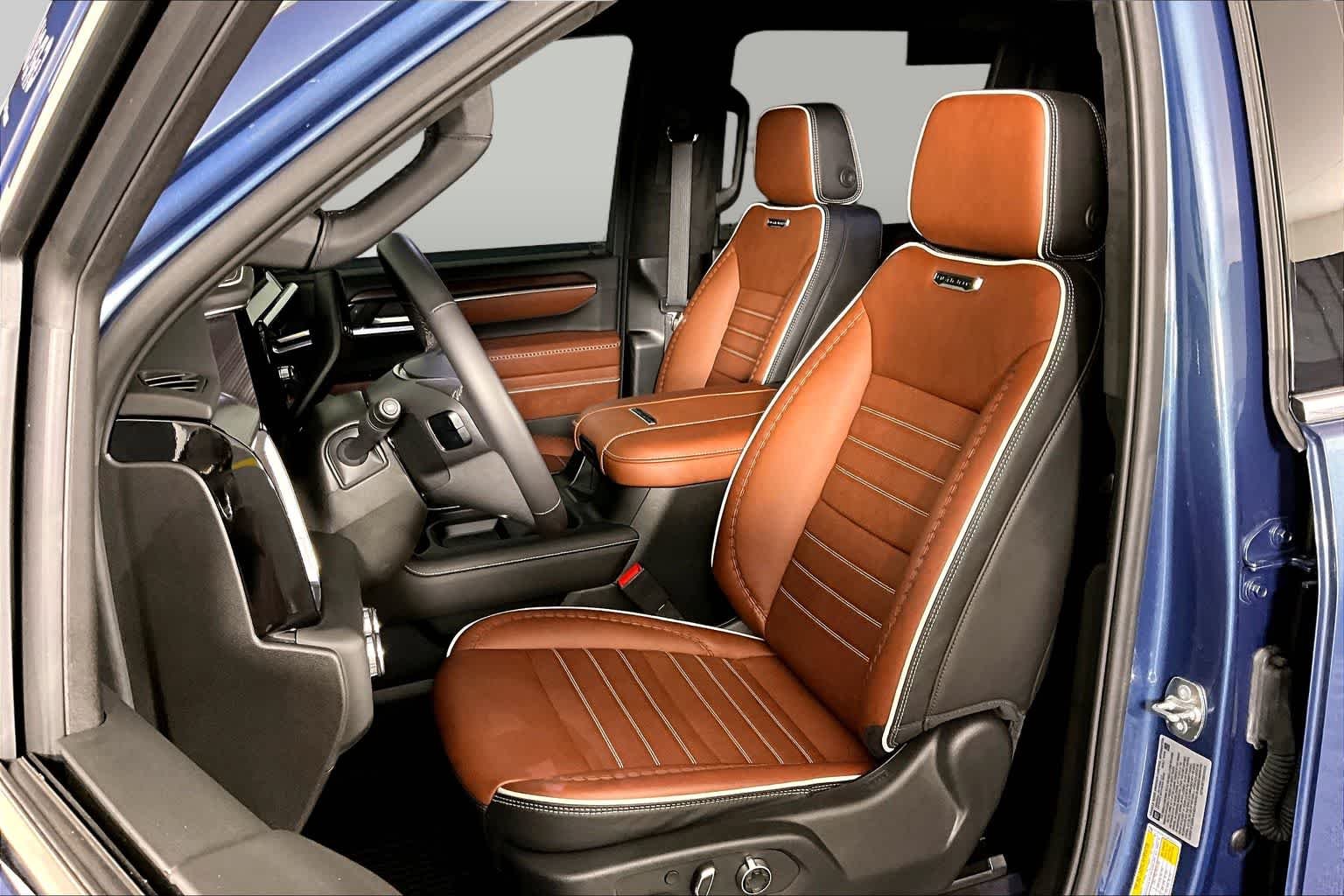 2025 GMC Sierra 2500HD Denali Ultimate - Photo 8