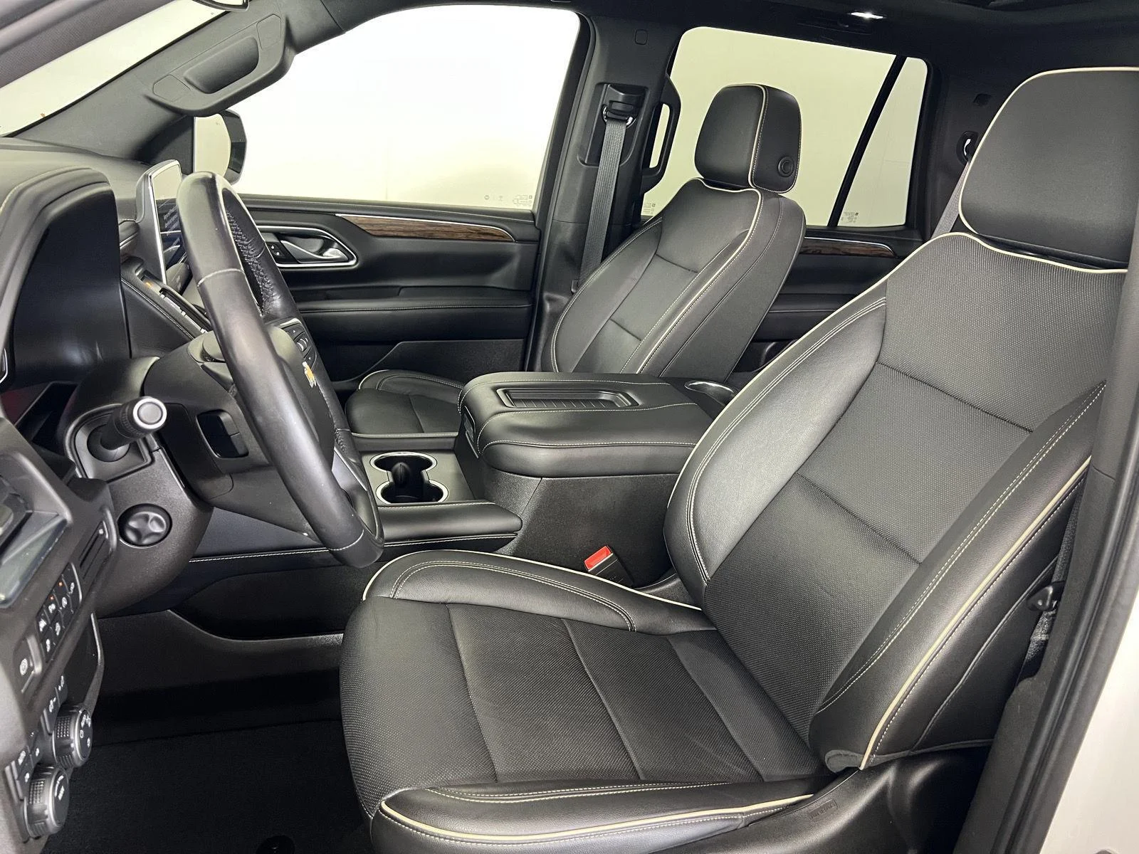 Used 2021 Summit White Chevrolet Premier image 20