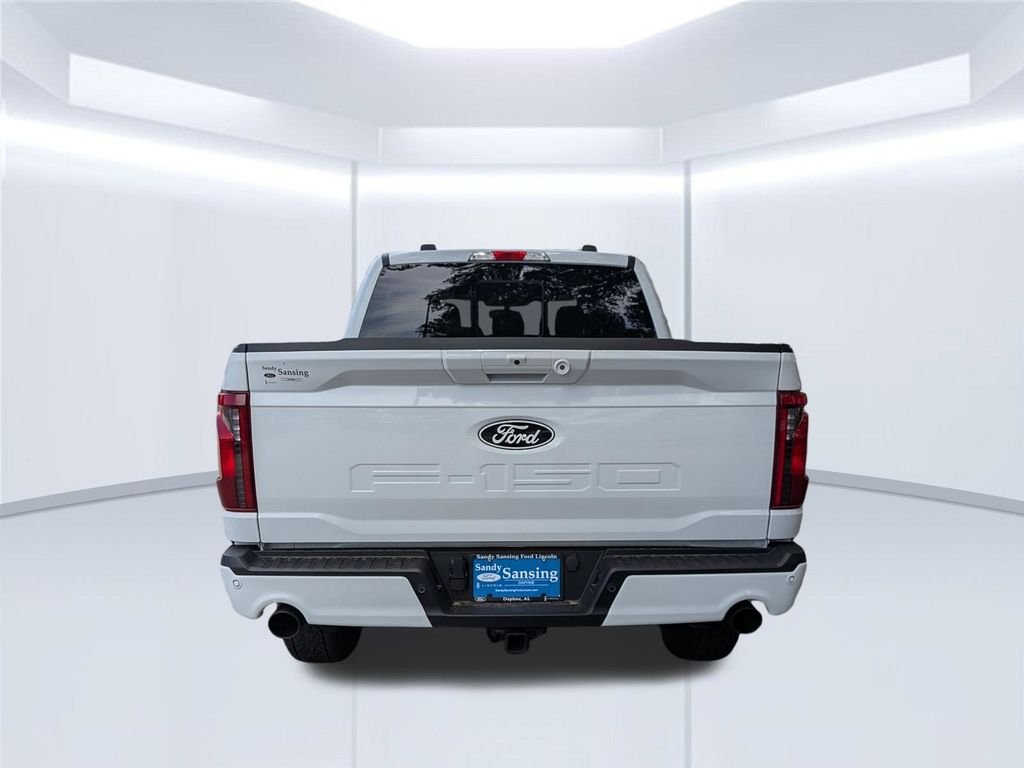 New 2026 Oxford White Ford XLT image 6