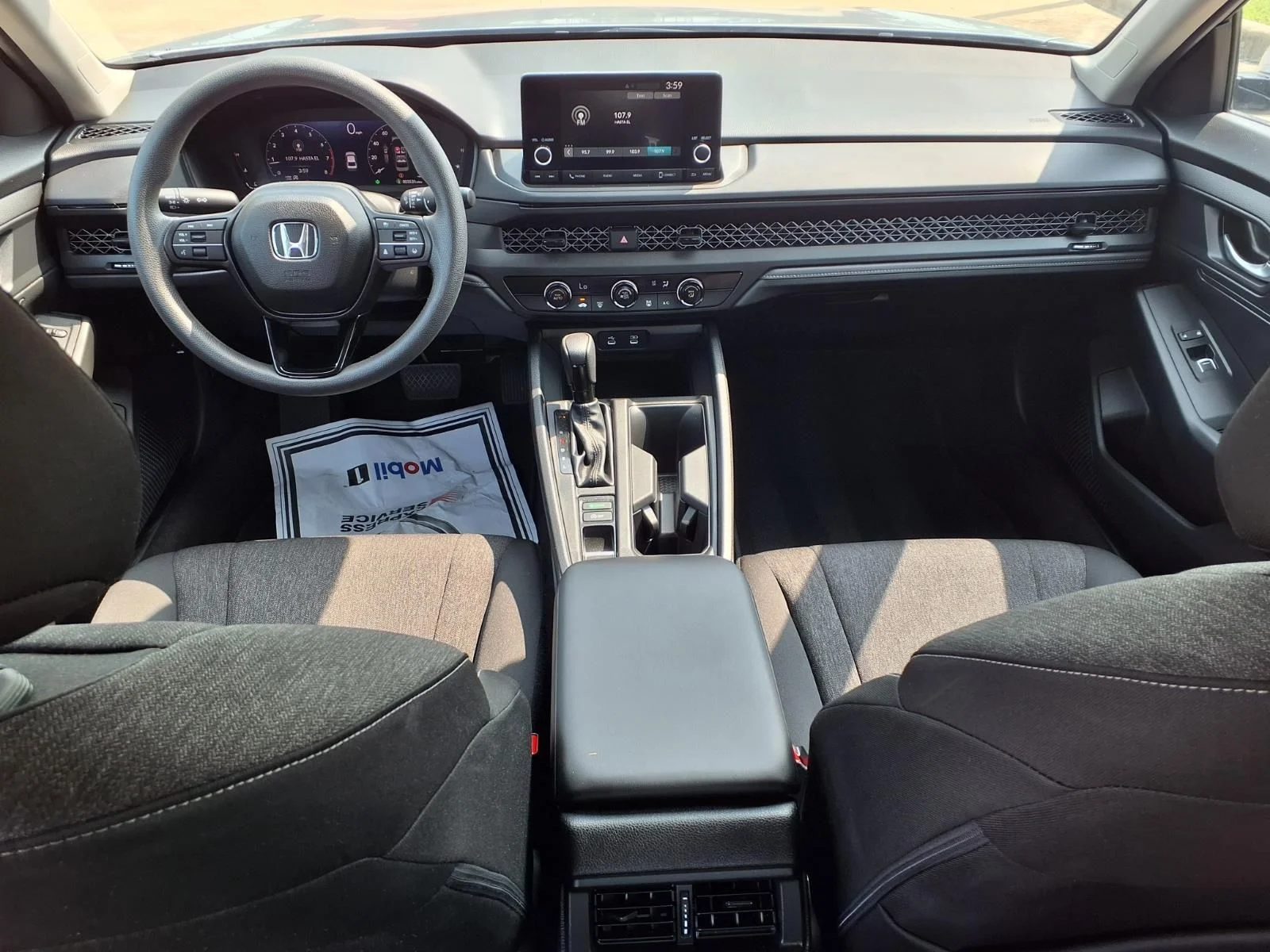 Used 2025 Silver Honda LX image 11