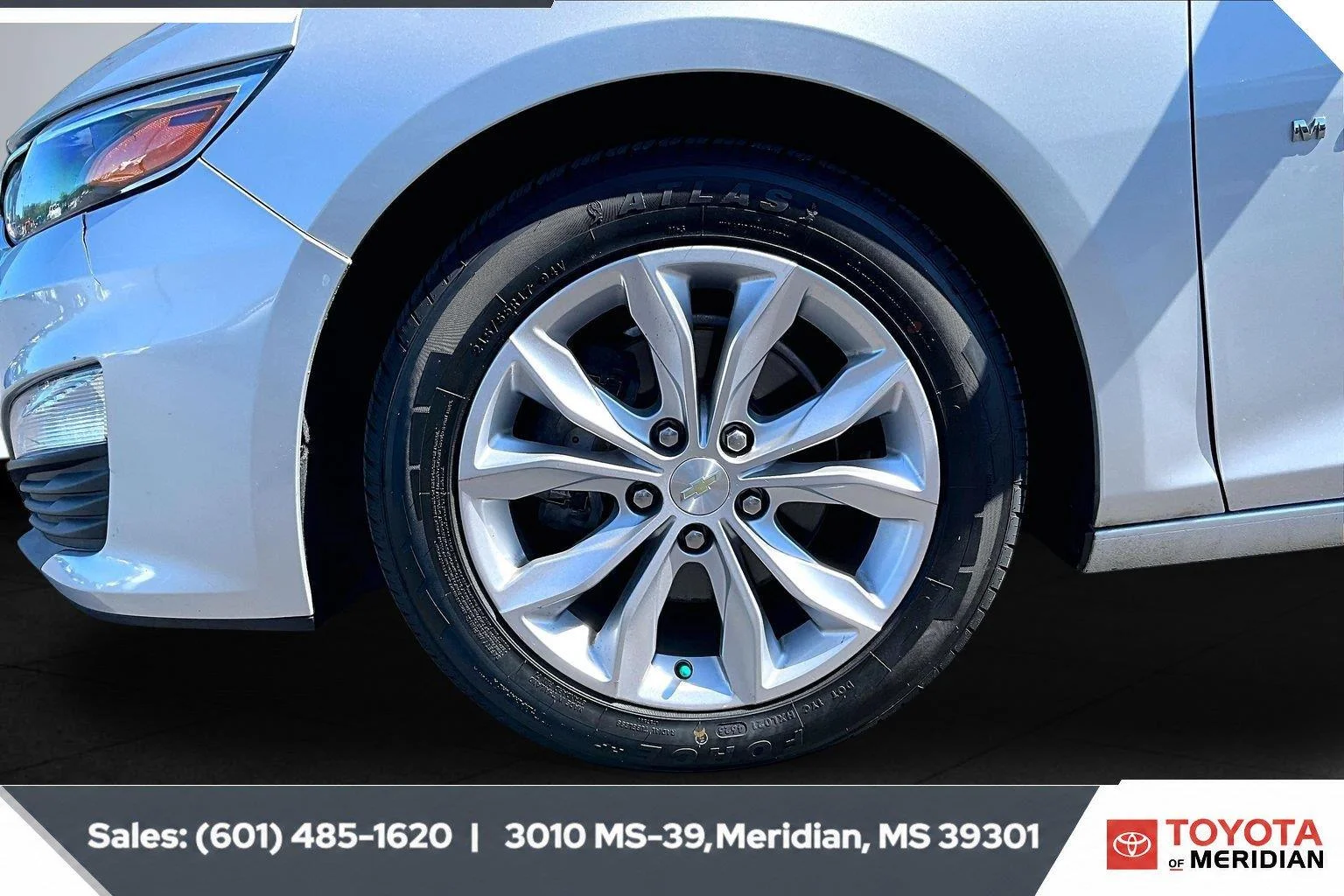 Used 2020 Silver Ice Metallic Chevrolet LT image 7
