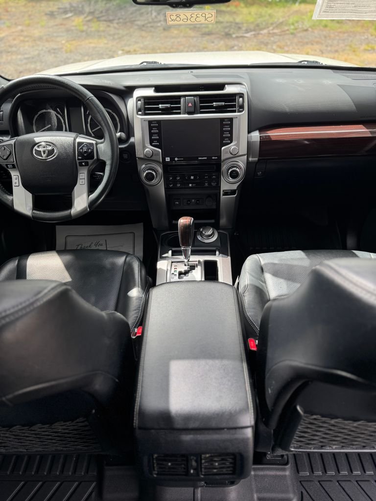 Used 2020 Blizzard Pearl Toyota Limited image 25