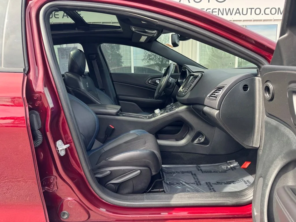 Used 2016 Red Chrysler S image 12