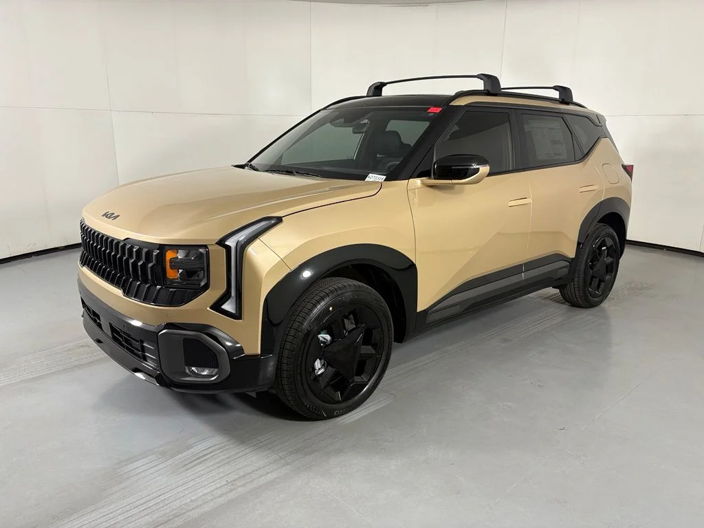 New 2027 Brown Kia X-Line S image 4