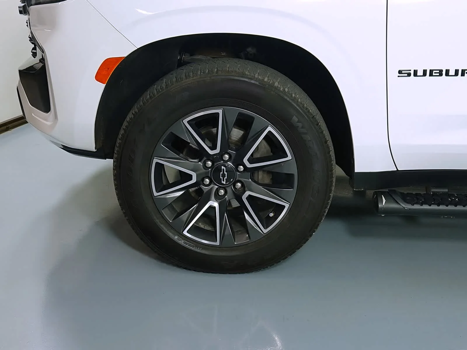 Certified Used 2022 WHITE Chevrolet Z71 image 9