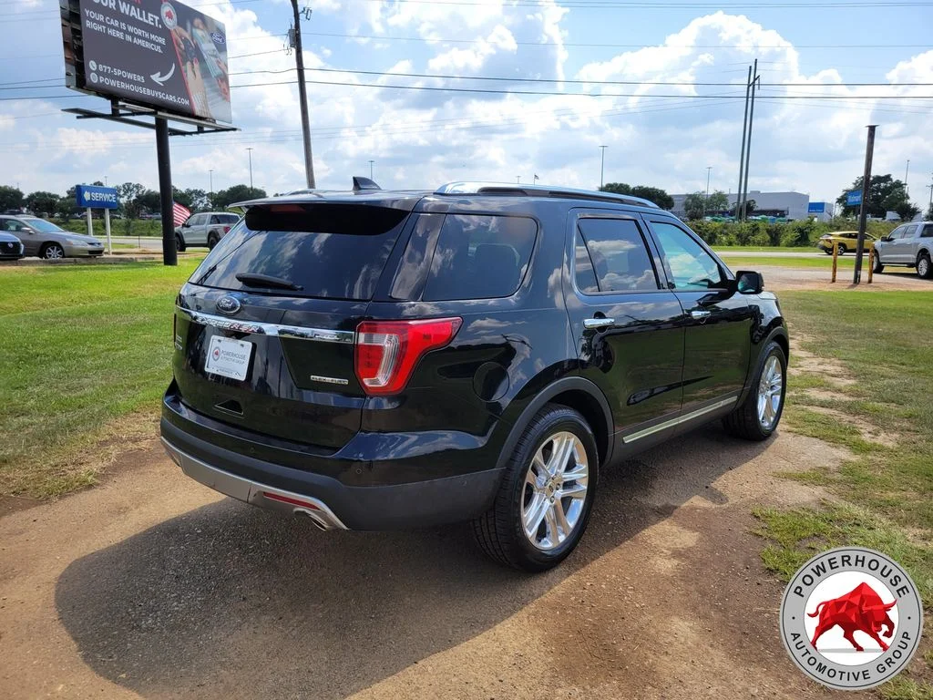 Used 2016 Black Ford Limited image 6