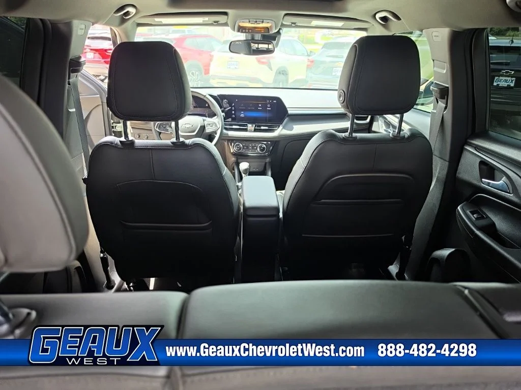 Used 2025 Green Chevrolet ACTIV image 33