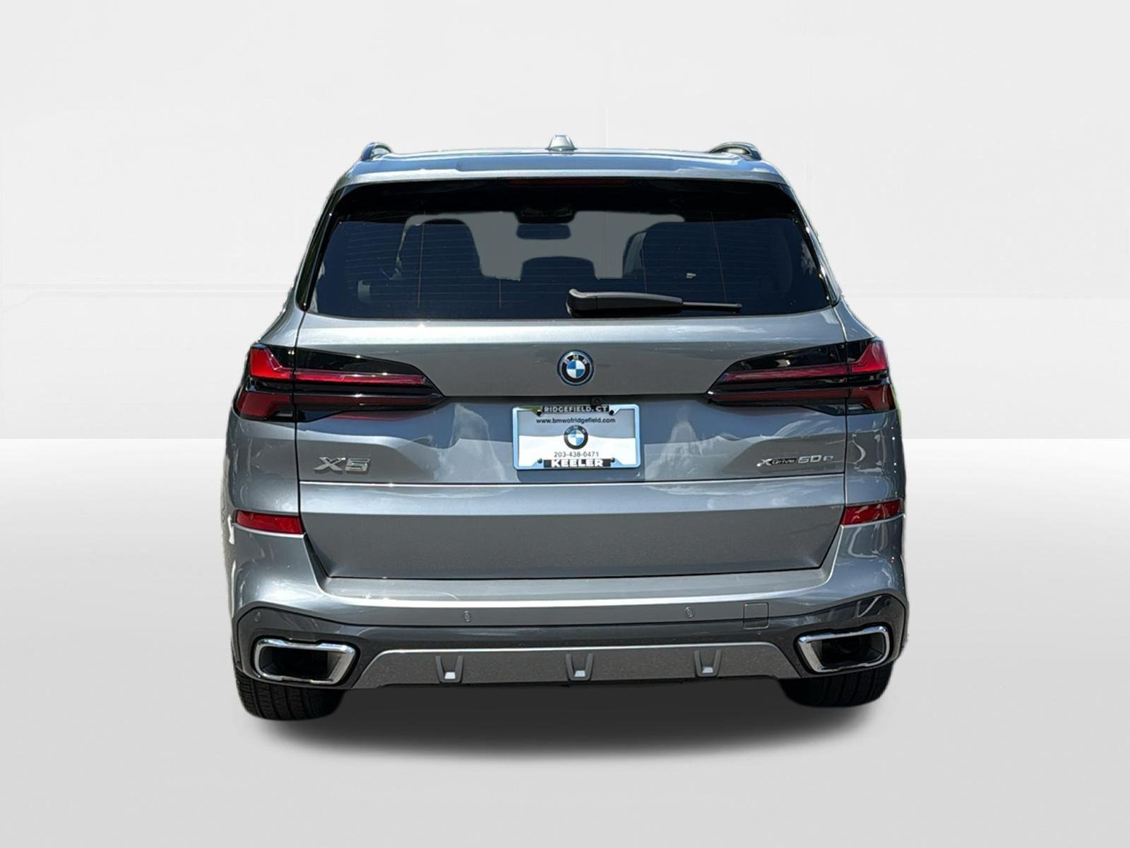 Used 2024 Skyscraper Grey Metallic BMW xDrive50e image 5