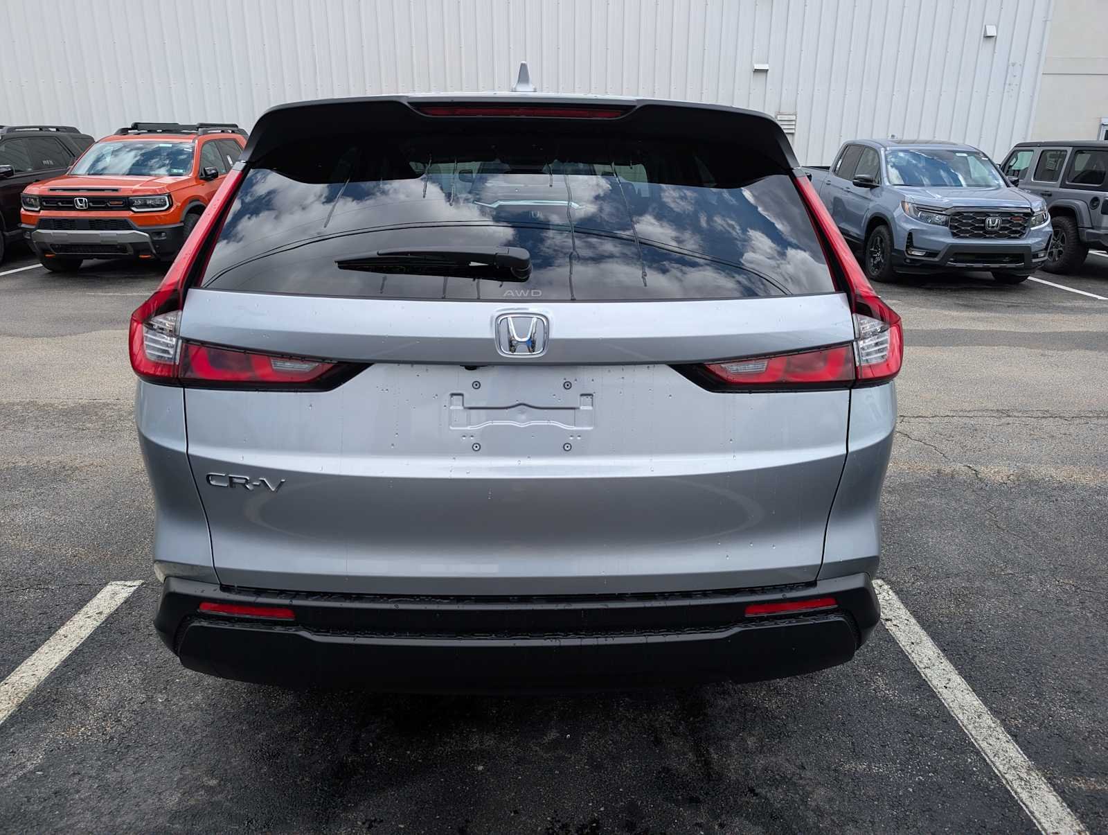 New 2026 Solar Silver Metallic Honda LX image 8