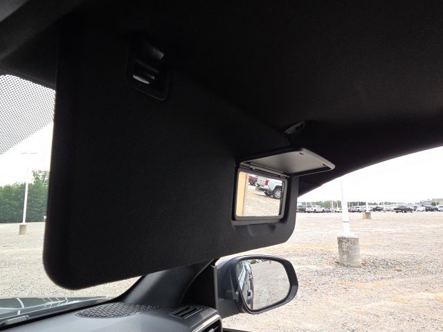 Used 2025  Toyota SR5 image 32