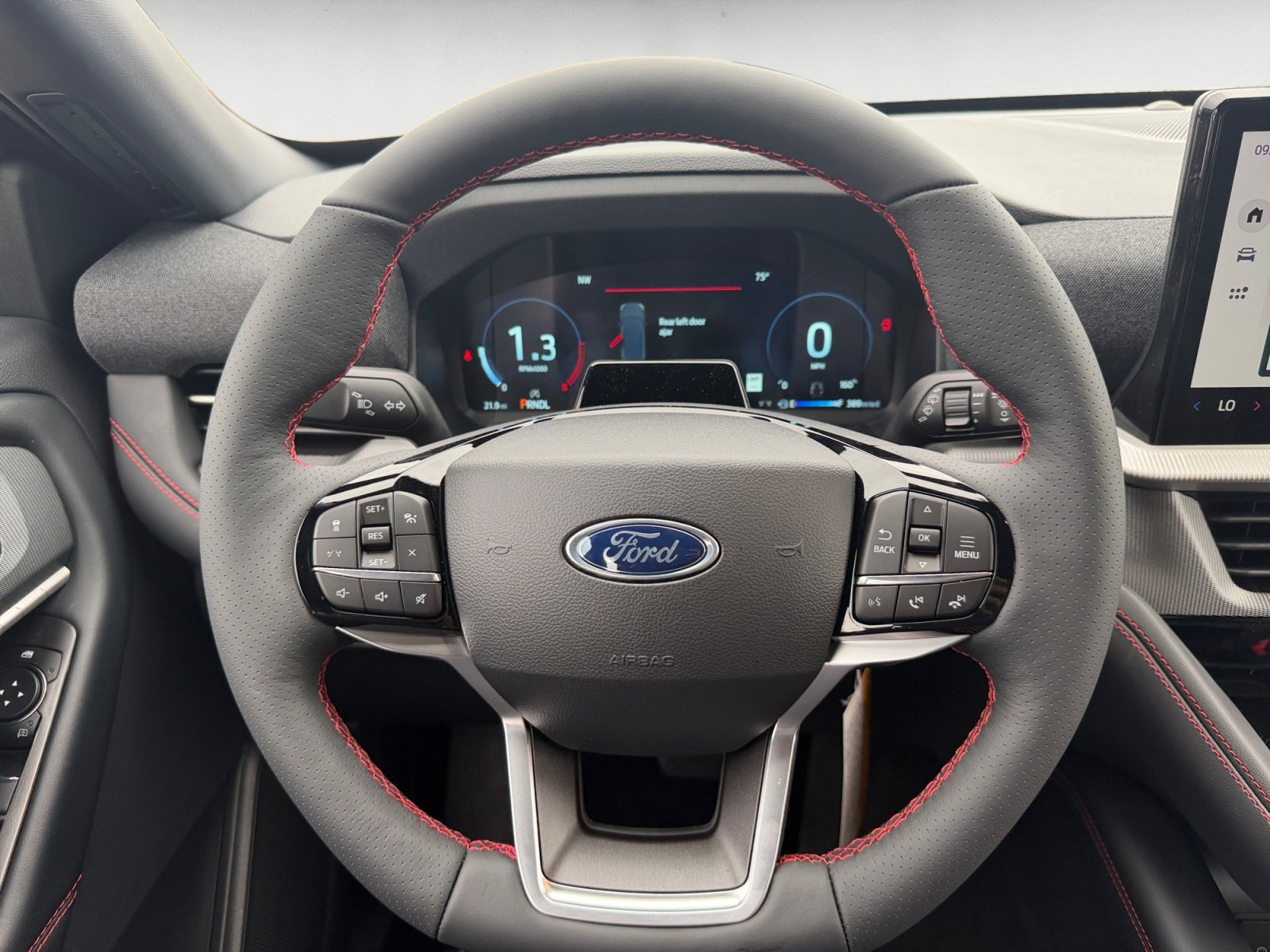 New 2026 Agate Black Metallic Ford ST-Line image 11
