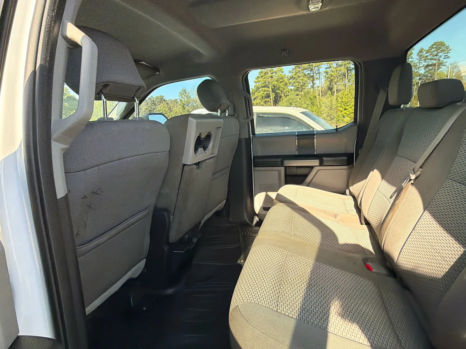 Used 2017 Oxford White Ford XLT image 10