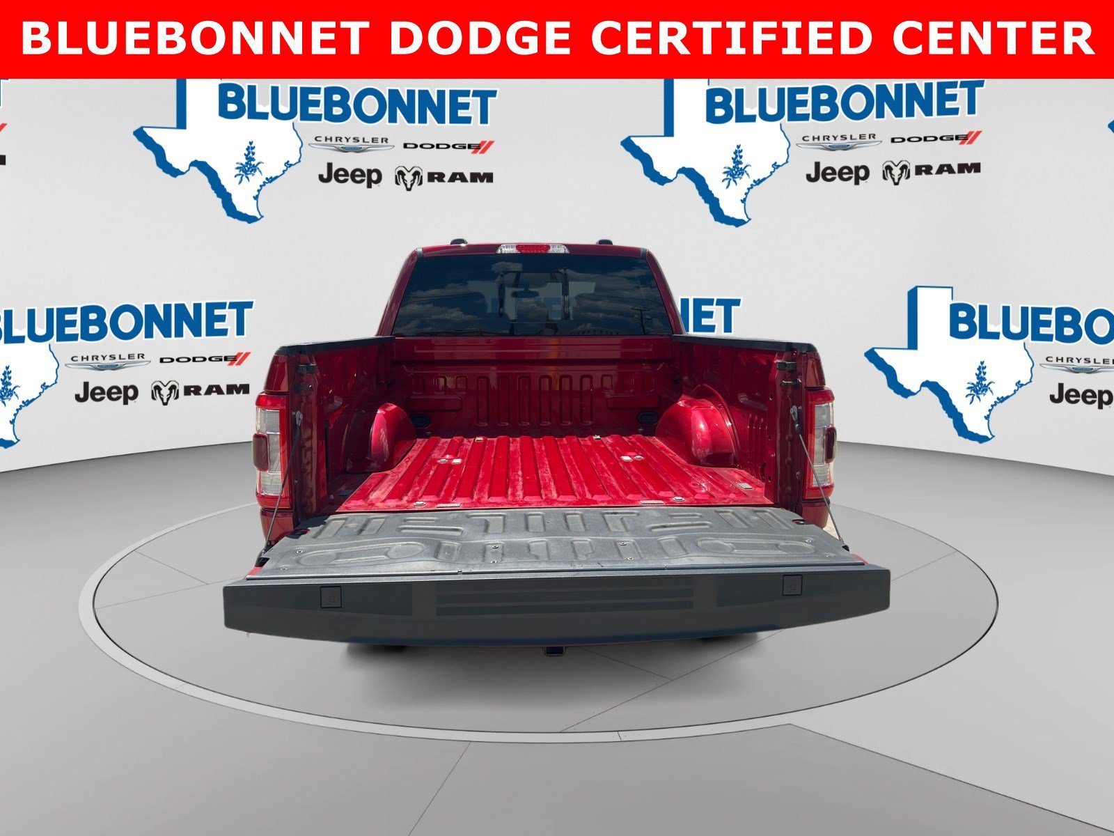 Used 2023 Rapid Red Metallic Tinted Clearcoat Ford LARIAT image 20