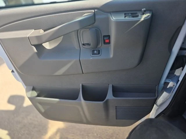 2025 Chevrolet Express Cargo Work Van - Photo 17