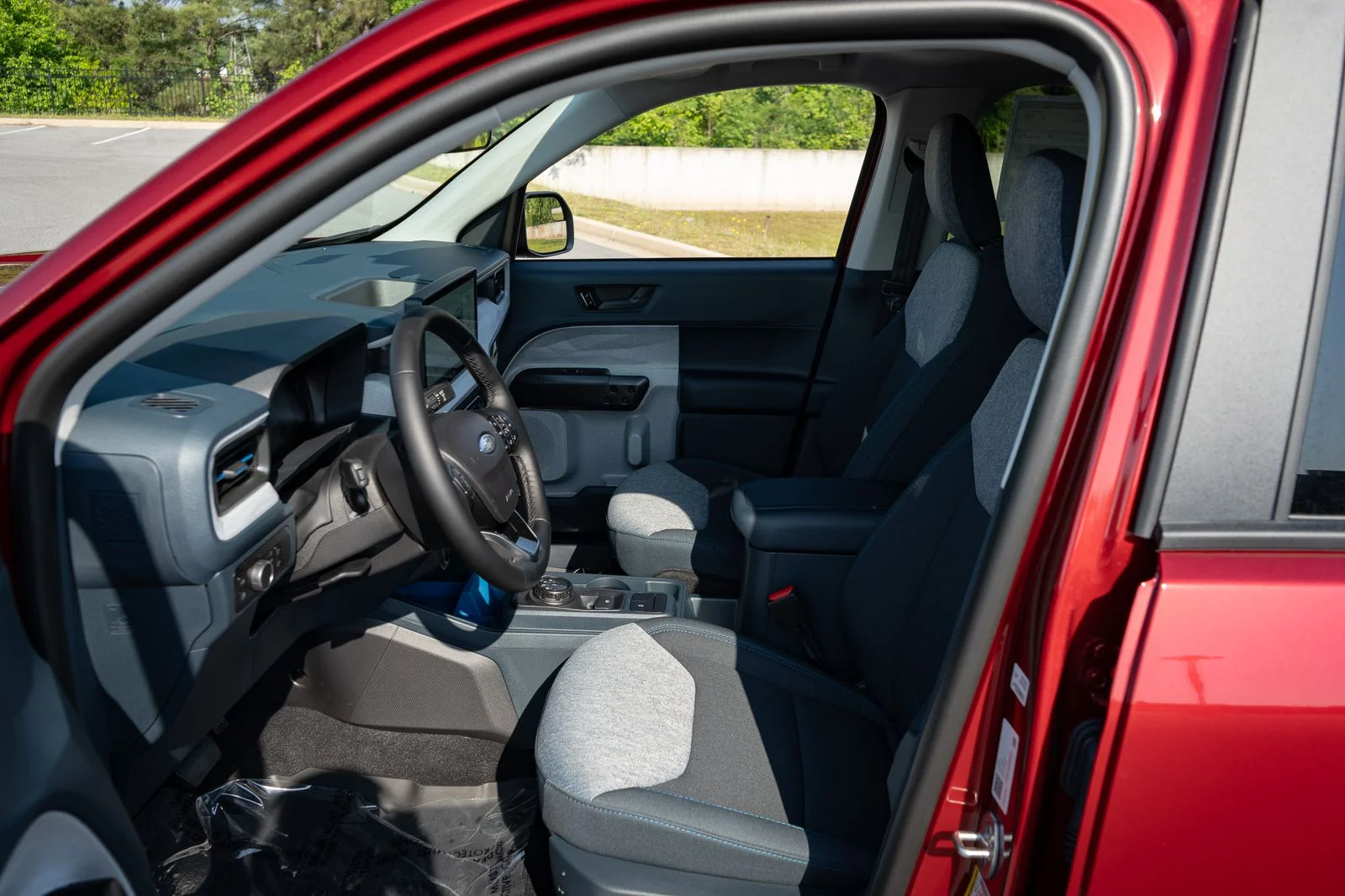 New 2026 Ruby Red Metallic Tinted Clearcoat Ford XLT image 14