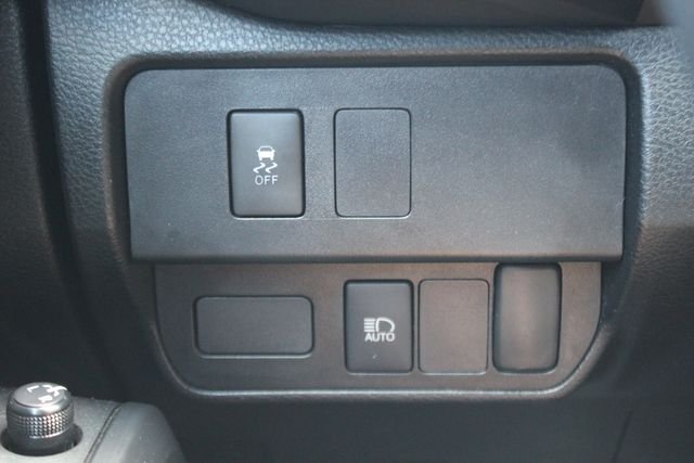 Used 2021 White Toyota SR image 16